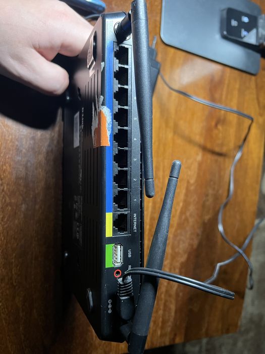 Wifi роутер маршрутизатор D-Link DIR-632 з вісьмома LAN-портами