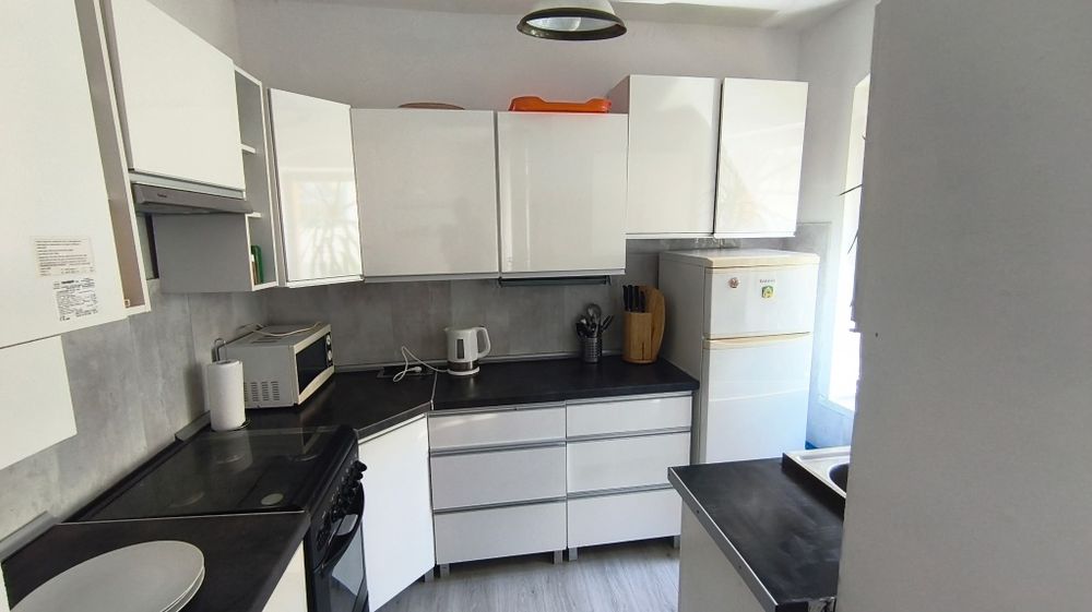 Sprzedam górę domu 66 M2 w śródmieściu bezczynszowe, garaż,wspólny ogródek
