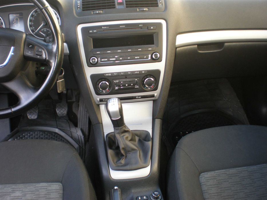 Vendo skoda 1.6 tdi nacional