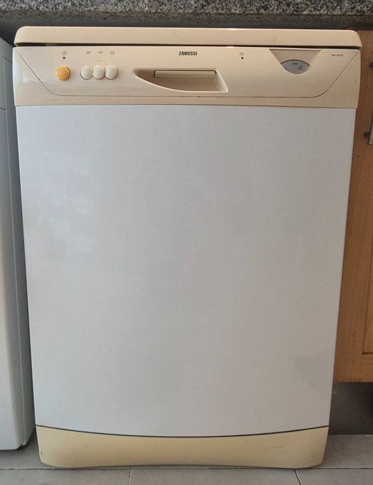 Máquina de Lavar Loiça Zanussi