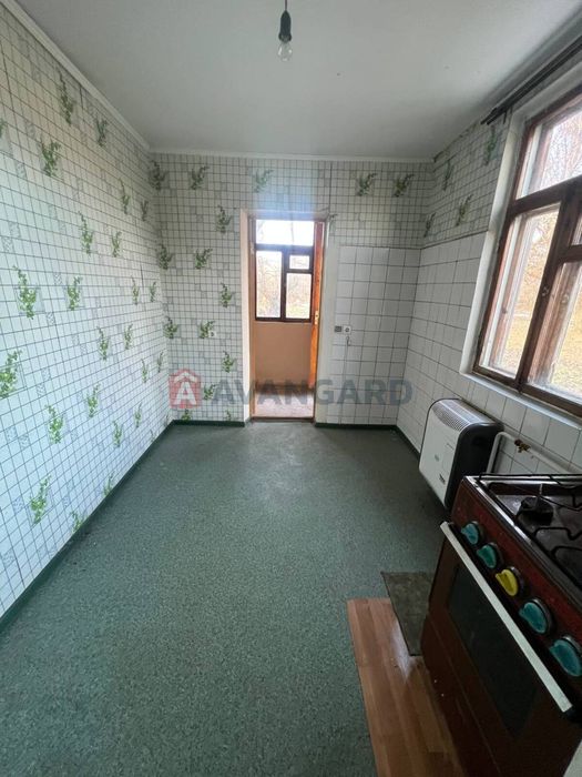 Продаж будинку+8соток приватизованої землі+літня кухня. Запоріжжя ліве