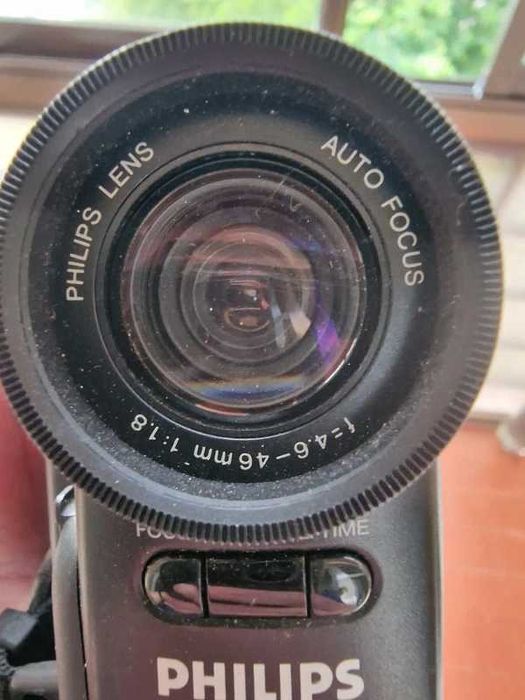 Câmara de video Vhs-C Philips não testada