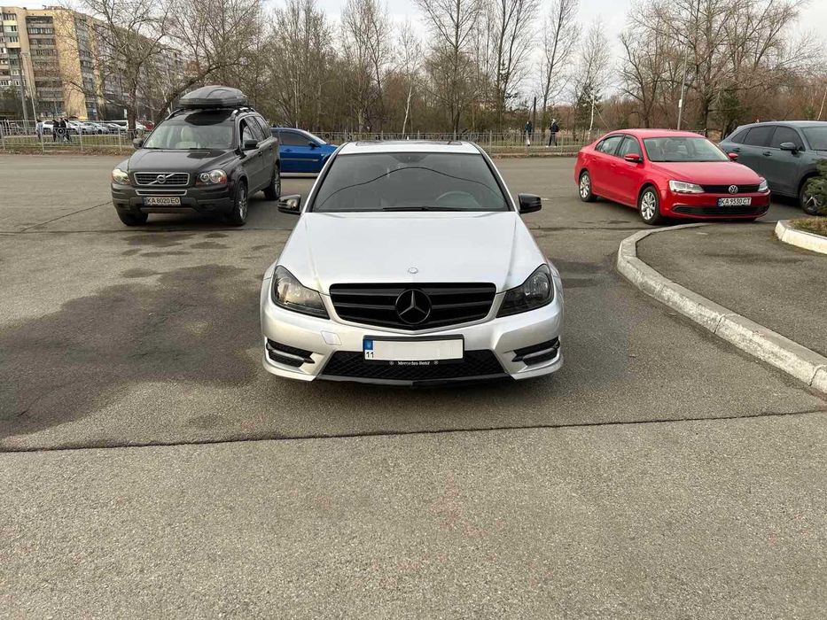 Mercedes-Benz C-Class 2012