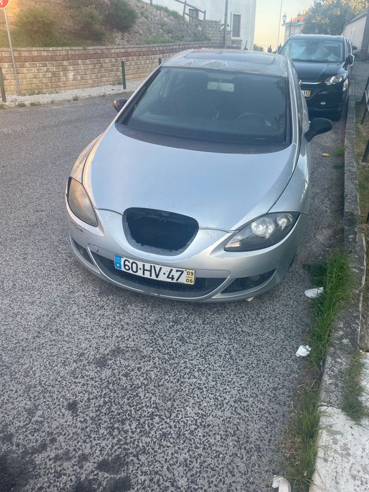 Seat leon 2009 motor avariado com documentos ,Não respondo a perguntas sobre motor para desocupar