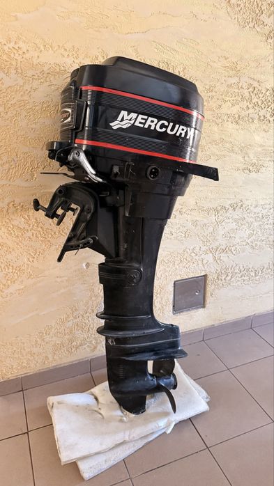 Silnik zaburtowy Mercury 25HP