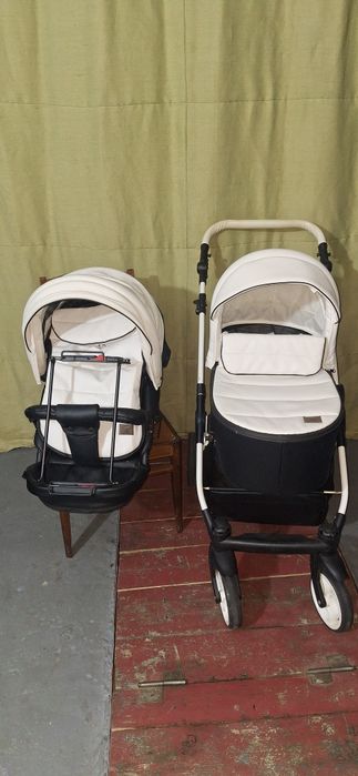 Продам коляску зима -лето .