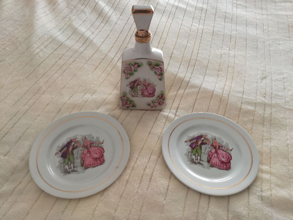 Conjunto de Garrafa +2 Pratos