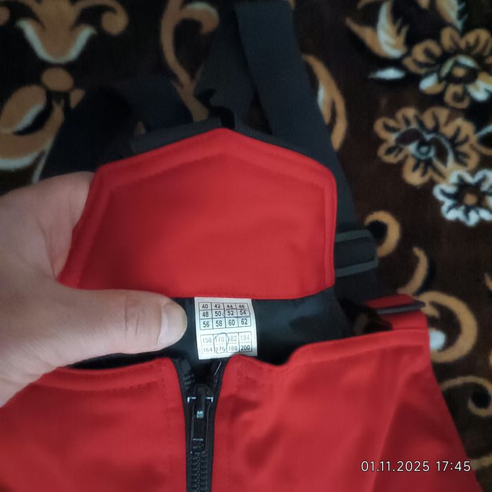 Продаю зимнюю форму