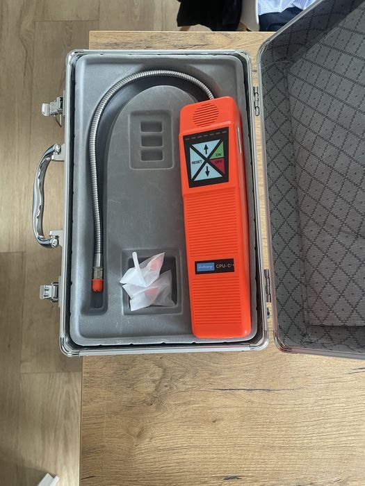 Elektroniczny wykrywacz nieszczelnosci