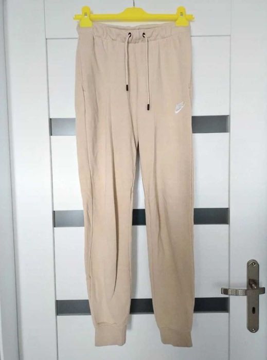 Spodnie damskie dresy Nike jak nowe
