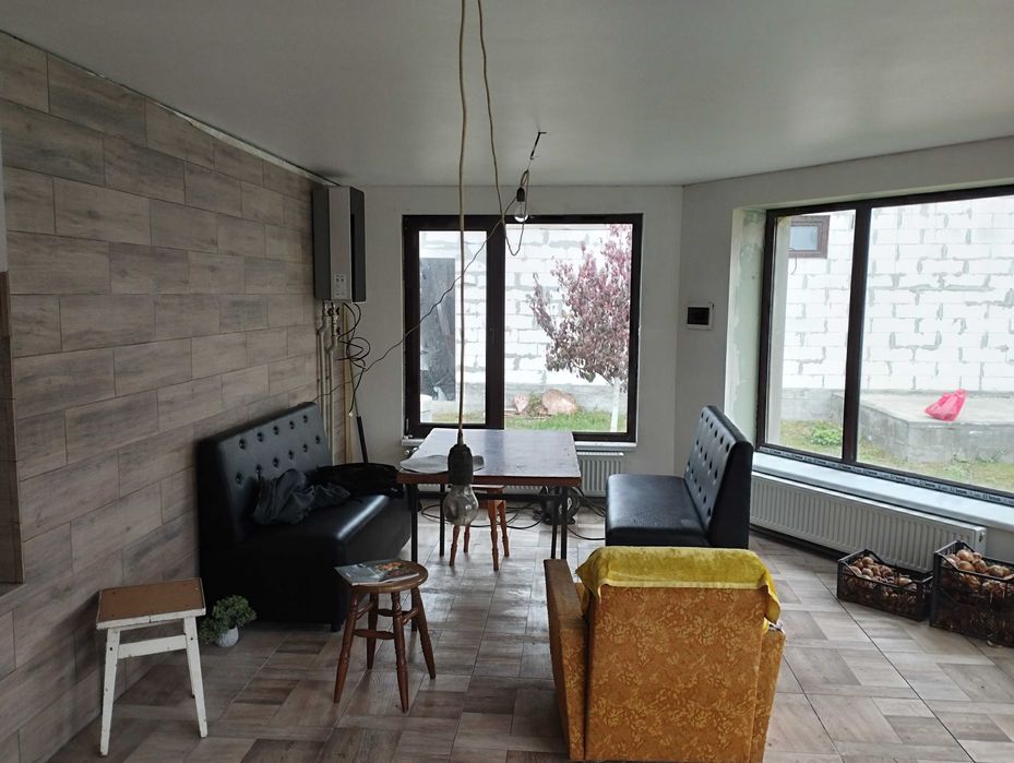 Продаю будинок на Таращанському масиві