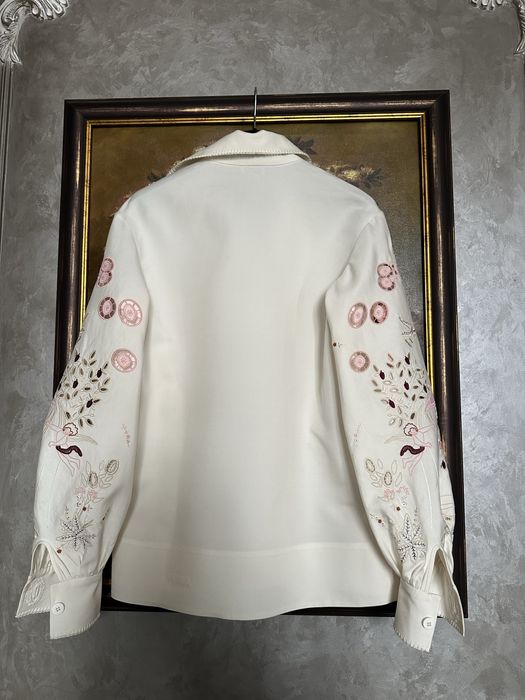 Вишиванка GUNIA яку одівала п.ЗЕЛЕНСЬКА