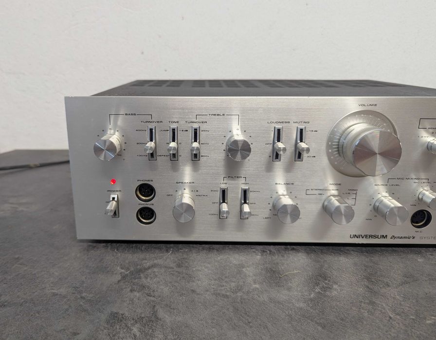 Стереопідсилювач Universum Dynamics System HiFi 2500.