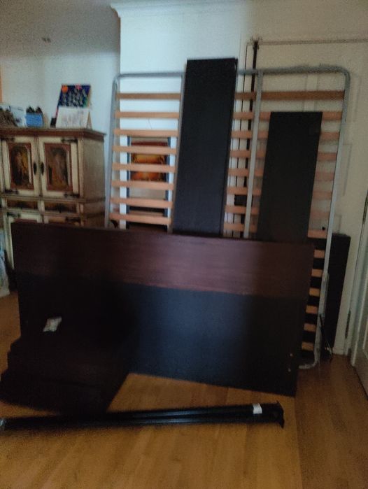 Vendo cama com arrumação + colchão