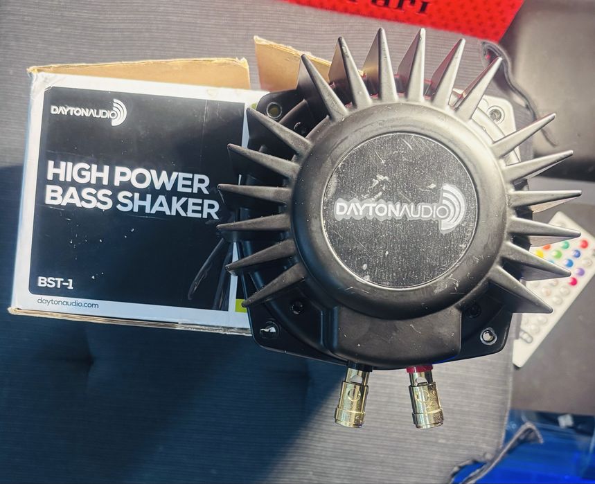 Dayton Audio BST-1 50 watts  pro tactile bass shaker