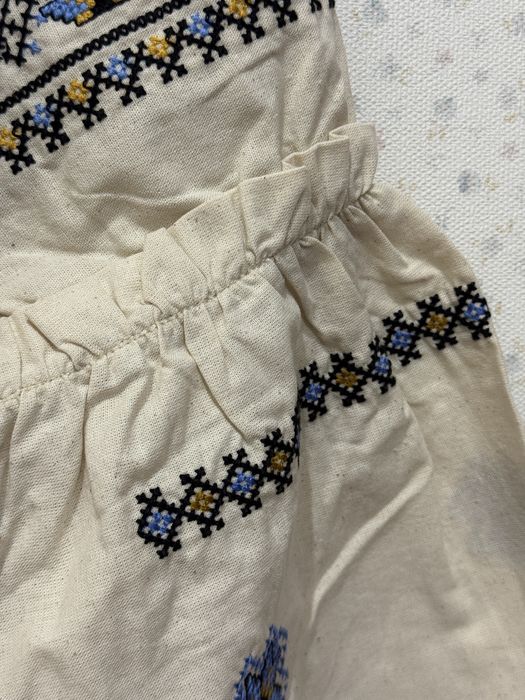 Жіноча вишиванка ESQ