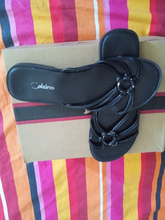 Шлепанцы ,удобные,легкие,новые