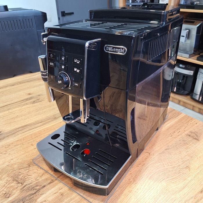 Кавоварка DeLonghi (ECAM 13.120.В)