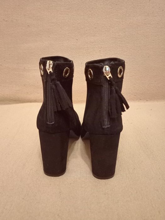 Buty kozaki firmy PEACOCKS roz. EU 41  warto !!