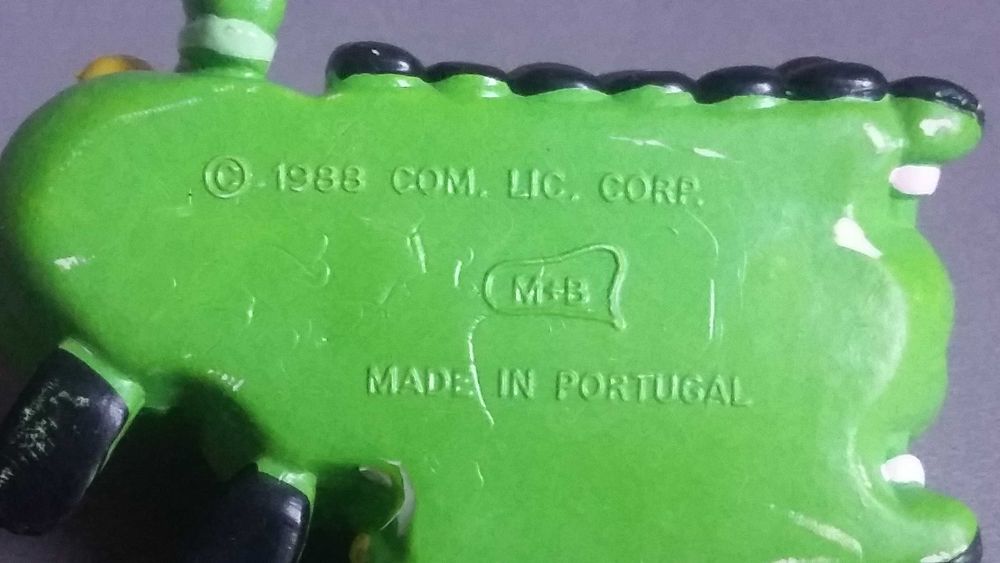 PVC da coleção Lagartas da Maia e Borges