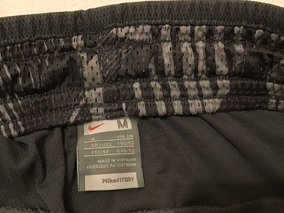 Calções Nike Fitory