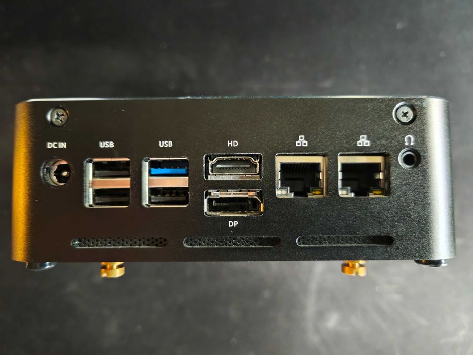 MiniPC AMD Ryzen 9 7940HS / MiniPC AMD Rzyen 9 7940HS /  780m iGPU