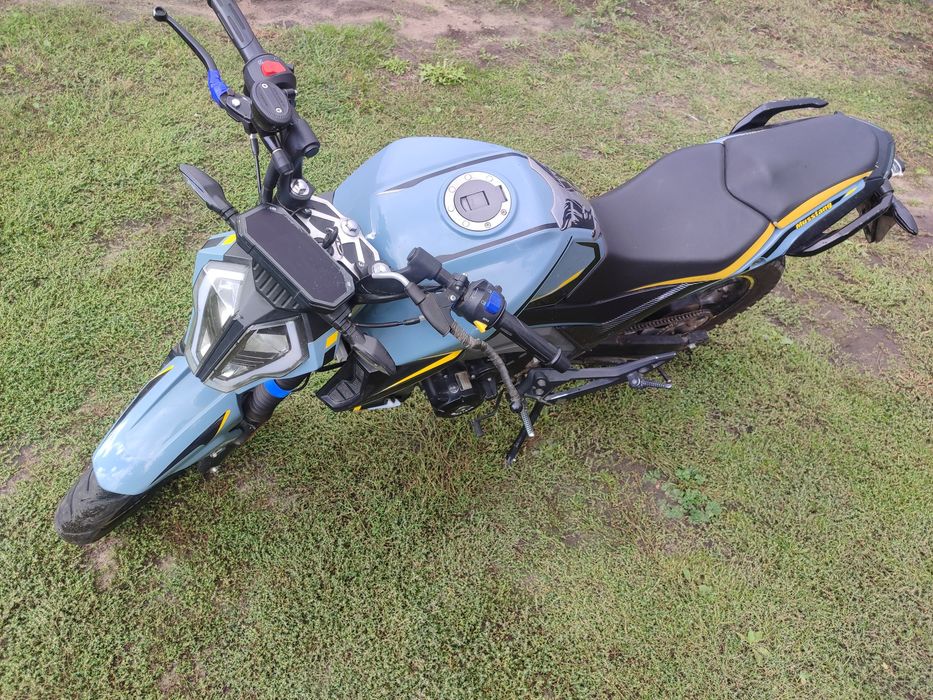 Пластик та інше Musstang Region ST 200