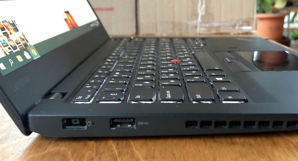 Lenovo Thinkpad i7-7600U 20GB RAM, 512GB SSD 2K IPS 14" 95% sRGB 2 бат