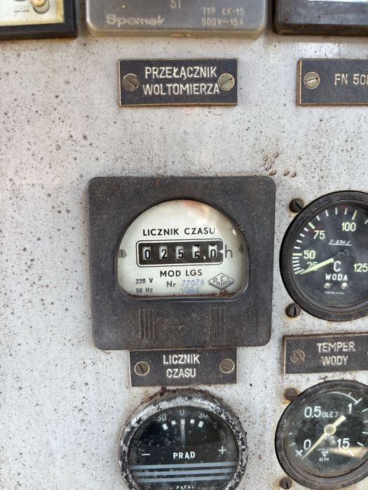 Wojskowy agregat prądotworczy PAD 36 36KW