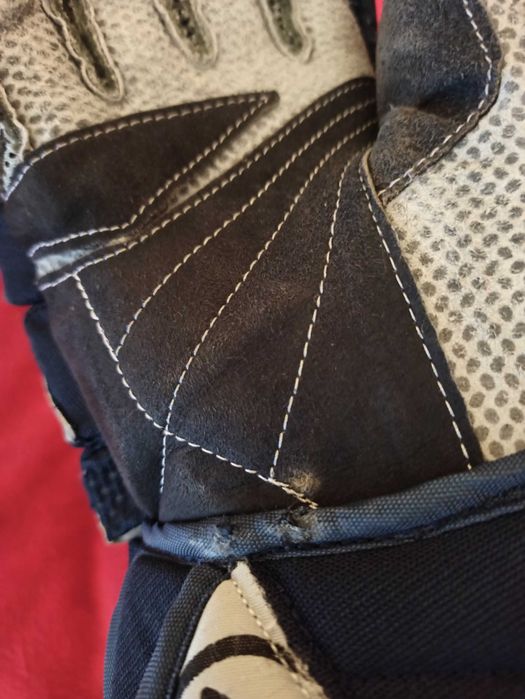 Перчатки хоккейные WARRIOR COVERT DT1