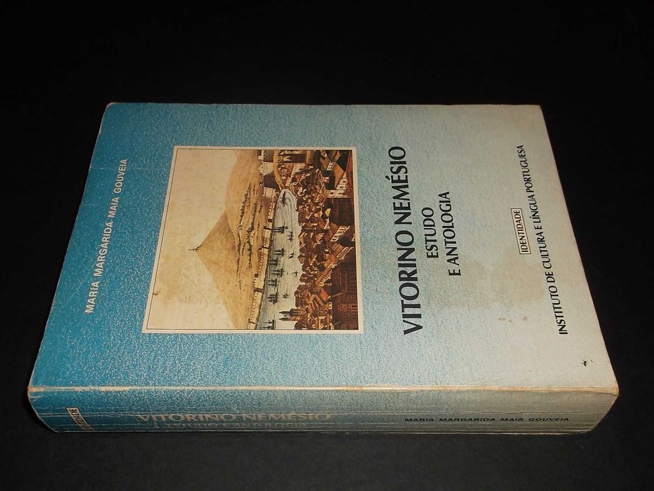 Gouveia (Maria Margarida Maia);Vitorino Nemésio-Estudo e Antologia