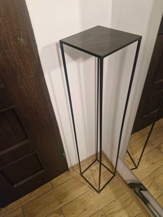 Metalowy kwietnik stojak na kwiatek loftowy kwietnik czarny metalowy