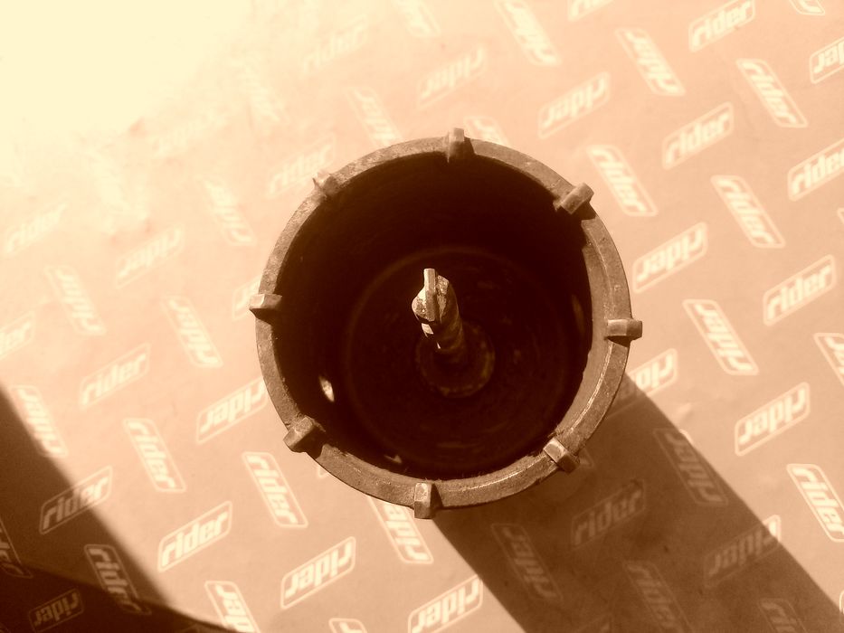 Продаю победитовую коронку WERK-65. в отличном состоянии