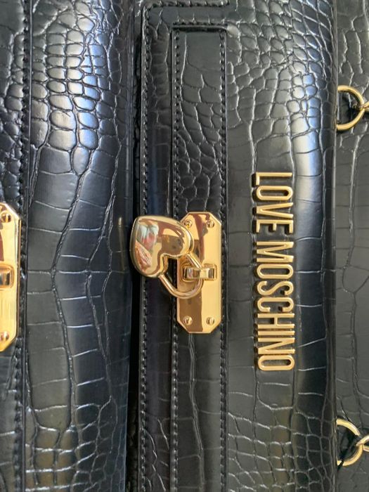 Дуже стильна та яскрава сумка Love Moschino