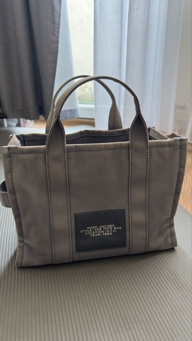 Marc Jacobs The Tote Bag