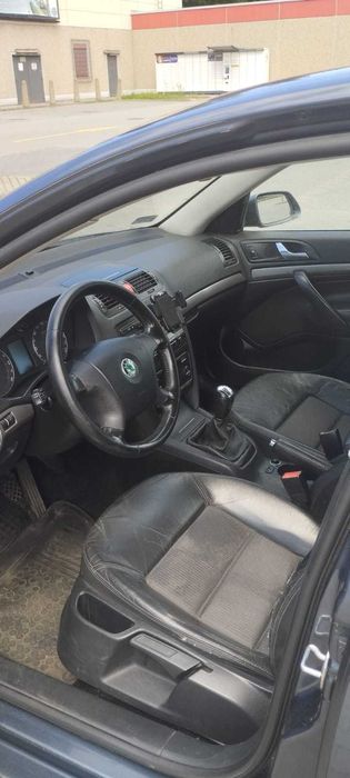 Skoda Octavia 2.0 140 km 2004 Salon Polska