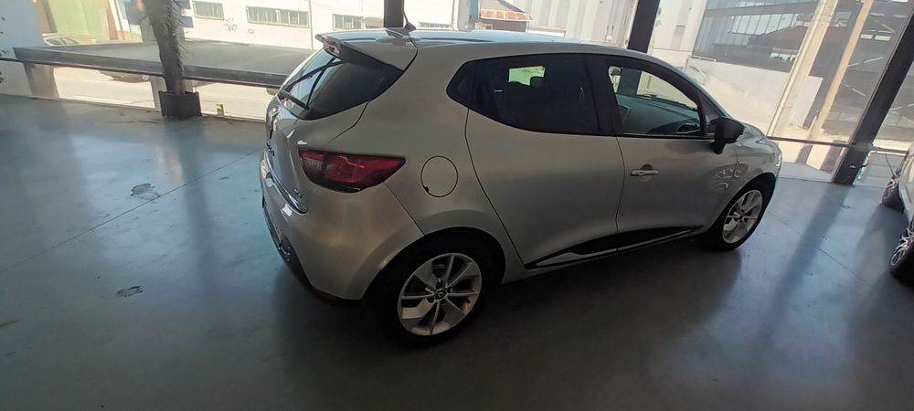 Renault Clio 2016 130 000 km