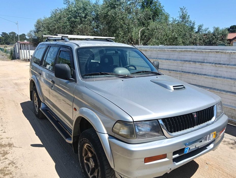 MITSUBISHI PAJERO SPORTWAGON