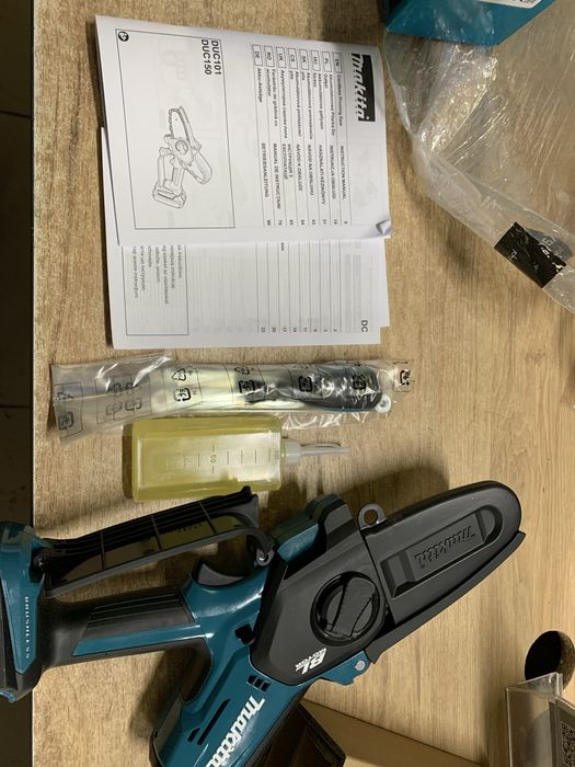 Makita DUC101Z Акумуляторна ланцюгова пила LXT 18 В без акб.