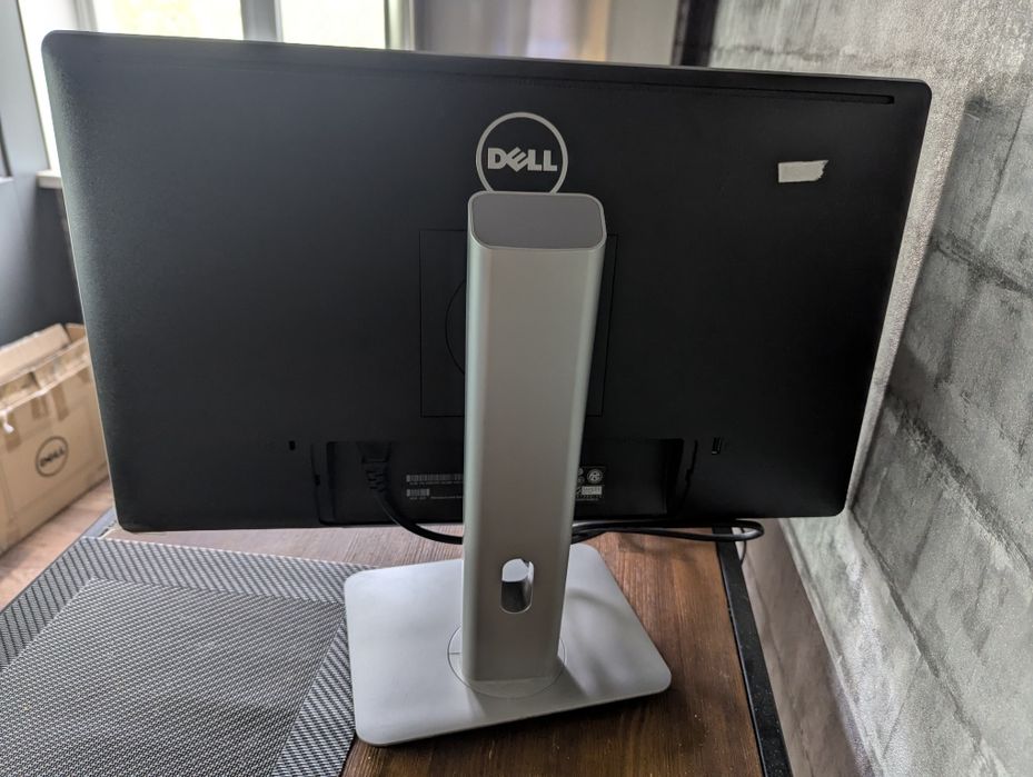 Монітор Dell E2314Hc