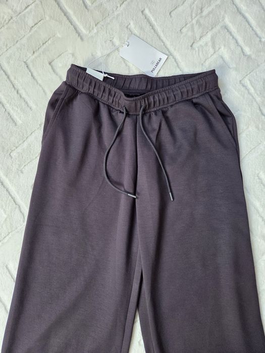 Spodnie dresowe z modalem, szerokie, Pull&Bear, rozmiar M