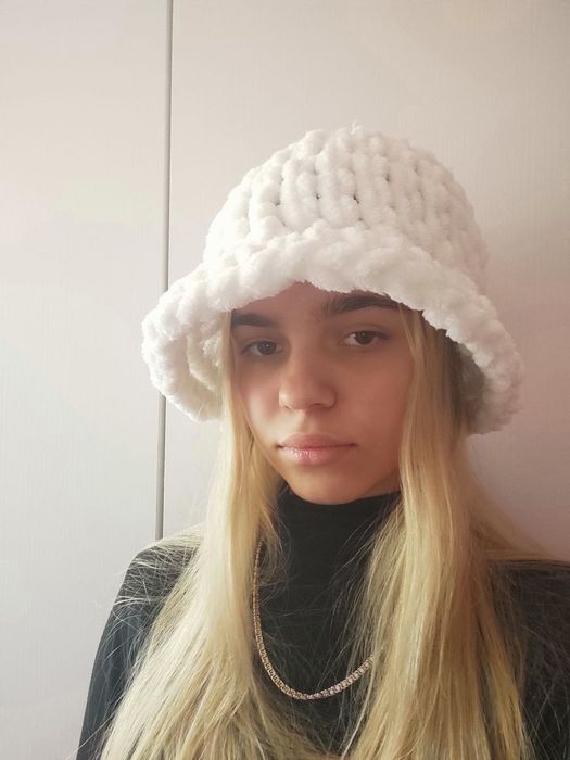 Шапка та шарф-снуд стильні плюшеві ручної в'язки Alize Puffy