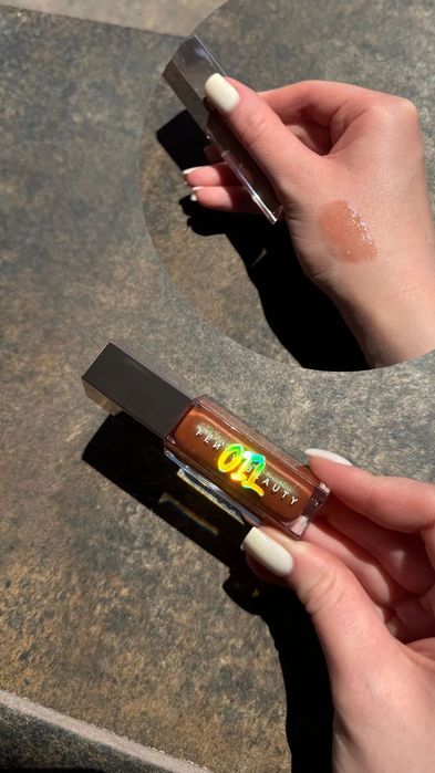 Блиск масло для губ від fenty beauty