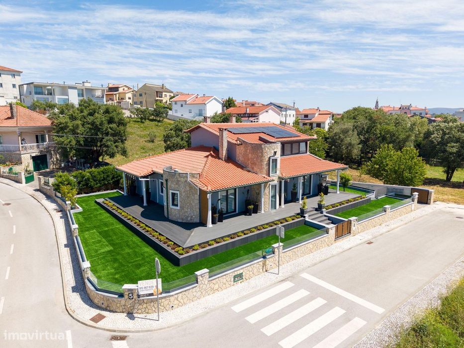 Moradia T5 Contemporânea em Fátima | Exclusividade, Espaço e Qualidade