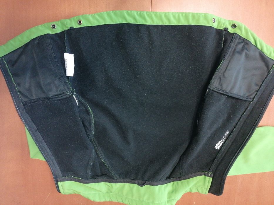 Kurtka softshell, bluza rozpinana z kapturem 80.
