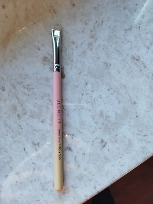 Pędzel do cieni brwi kresek blend it pro 330