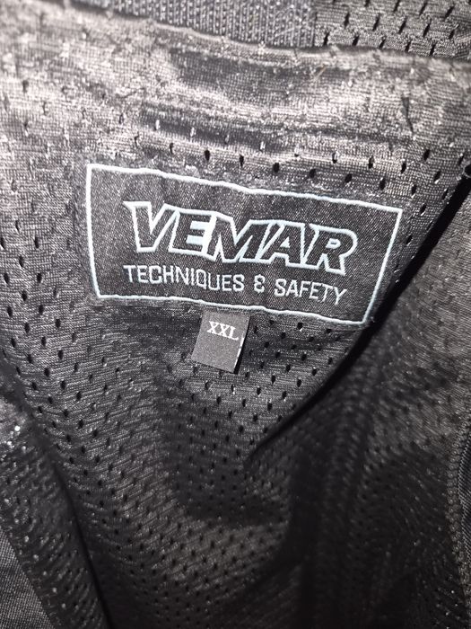 Equipamento andar de mota