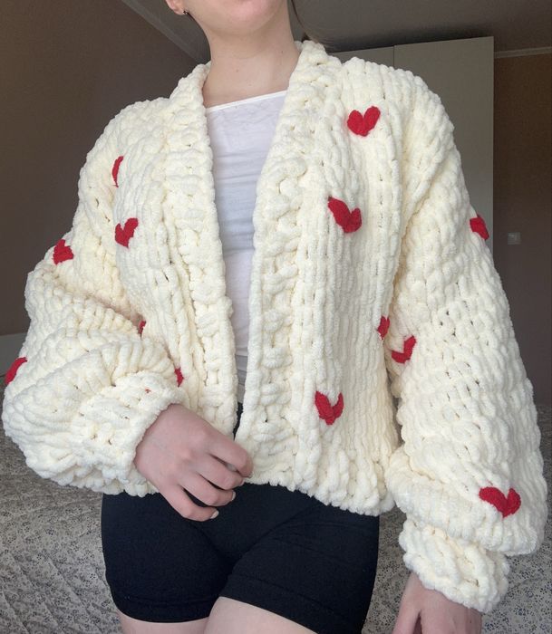 Пухнастий кардиган з сердечками, hand made / вʼязаний оверсайз