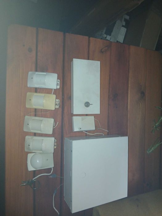 Alarm domowy garazowy