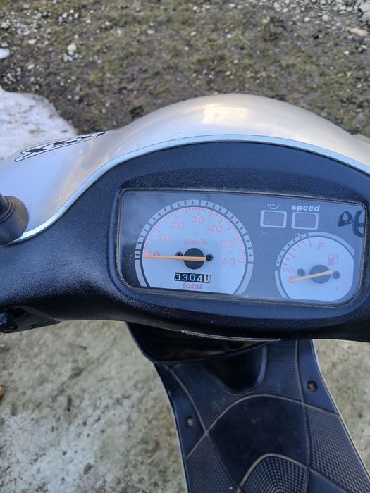 Продам скутер Suzuki ZZ